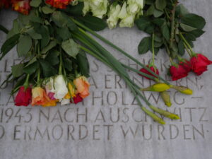 Gedenkstelle für die nach Auschwitz deportierten Sinti:zze und Rom:nja aus Magdeburg