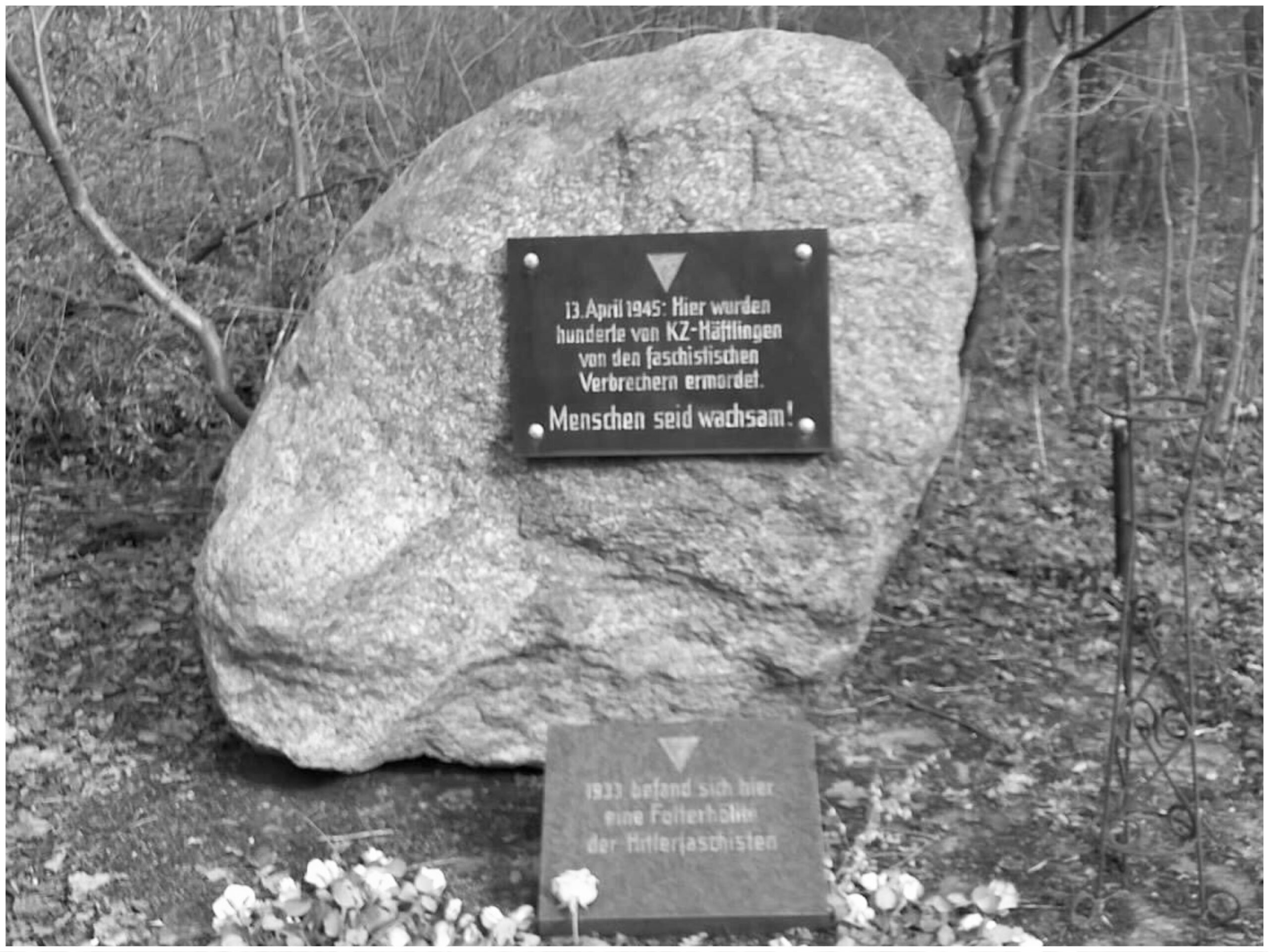 Gedenkstein am ehemaligen Stadion Neue Welt in Erinnerung an die dort am 13. April 1945 ermordeten KZ-Häftlinge